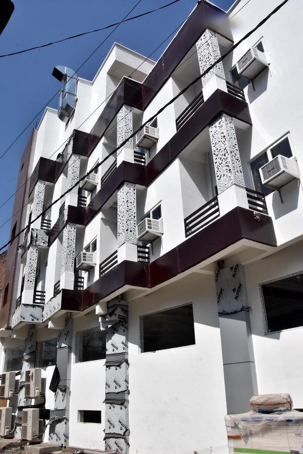 Tanakpur Hotel Rajshree מראה חיצוני תמונה