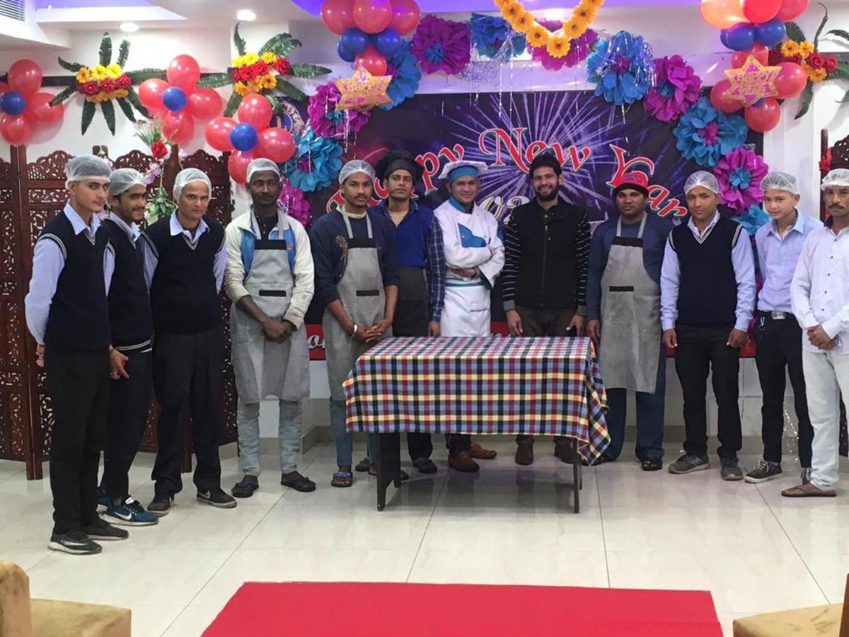 Tanakpur Hotel Rajshree מראה חיצוני תמונה